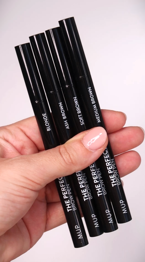 Pennarello sopracciglia The Perfect Brow Pen 